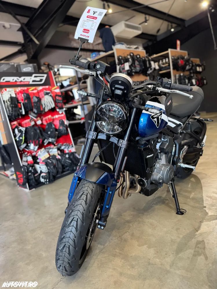 Triumph Trident 660 - 1