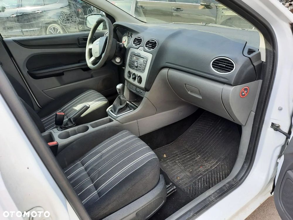 Ford Focus MK2 1,6TDCI rozrusznik - 6