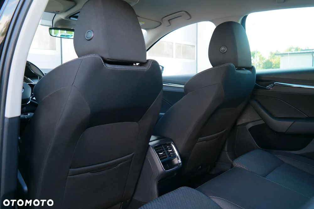 Skoda Octavia 2.0 TDI 4x4 Style DSG - 8