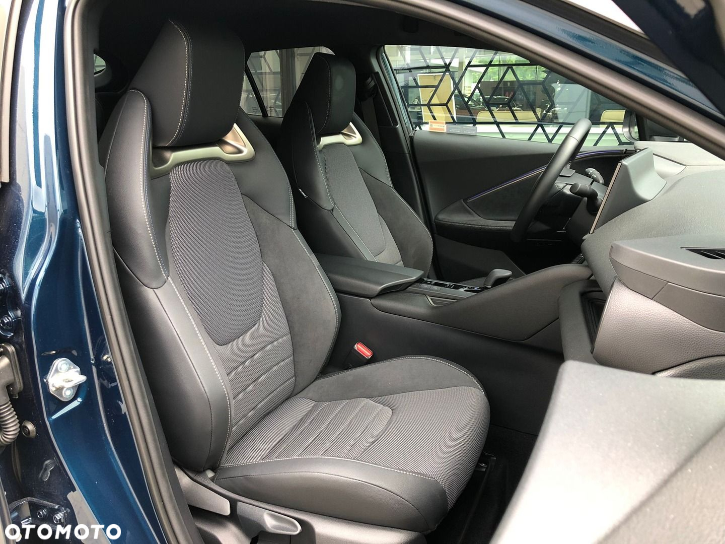 Toyota C-HR - 25