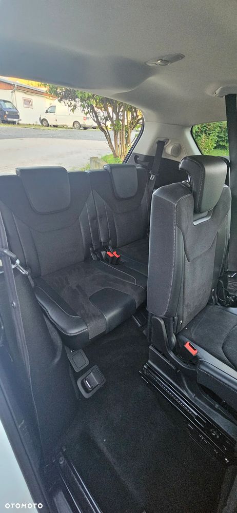 Ford S-Max - 9