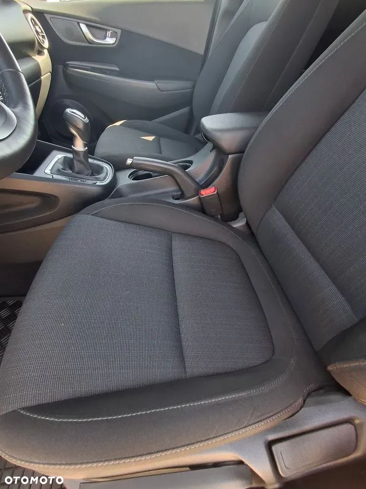 Hyundai Kona - 25