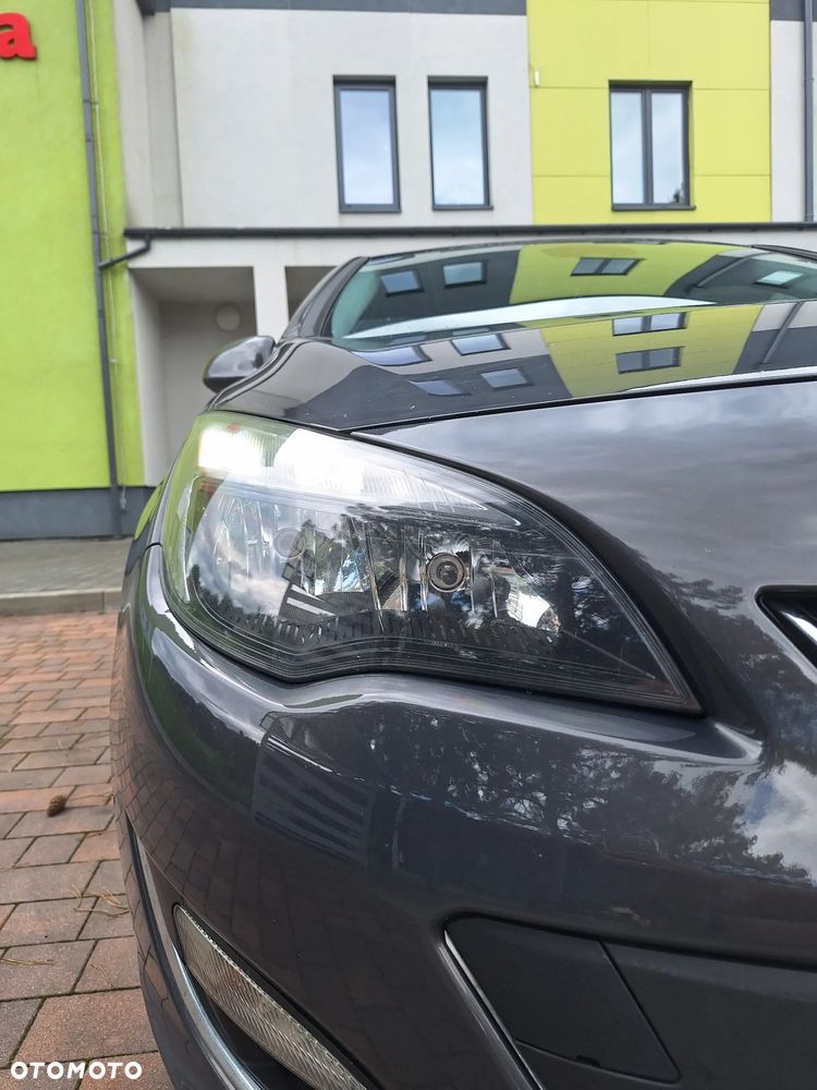 Opel Astra 1.7 CDTI Cosmo - 12