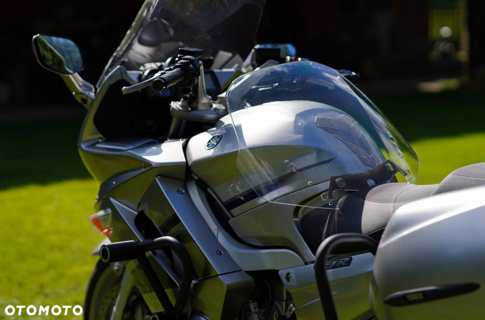 Yamaha FJR - 17