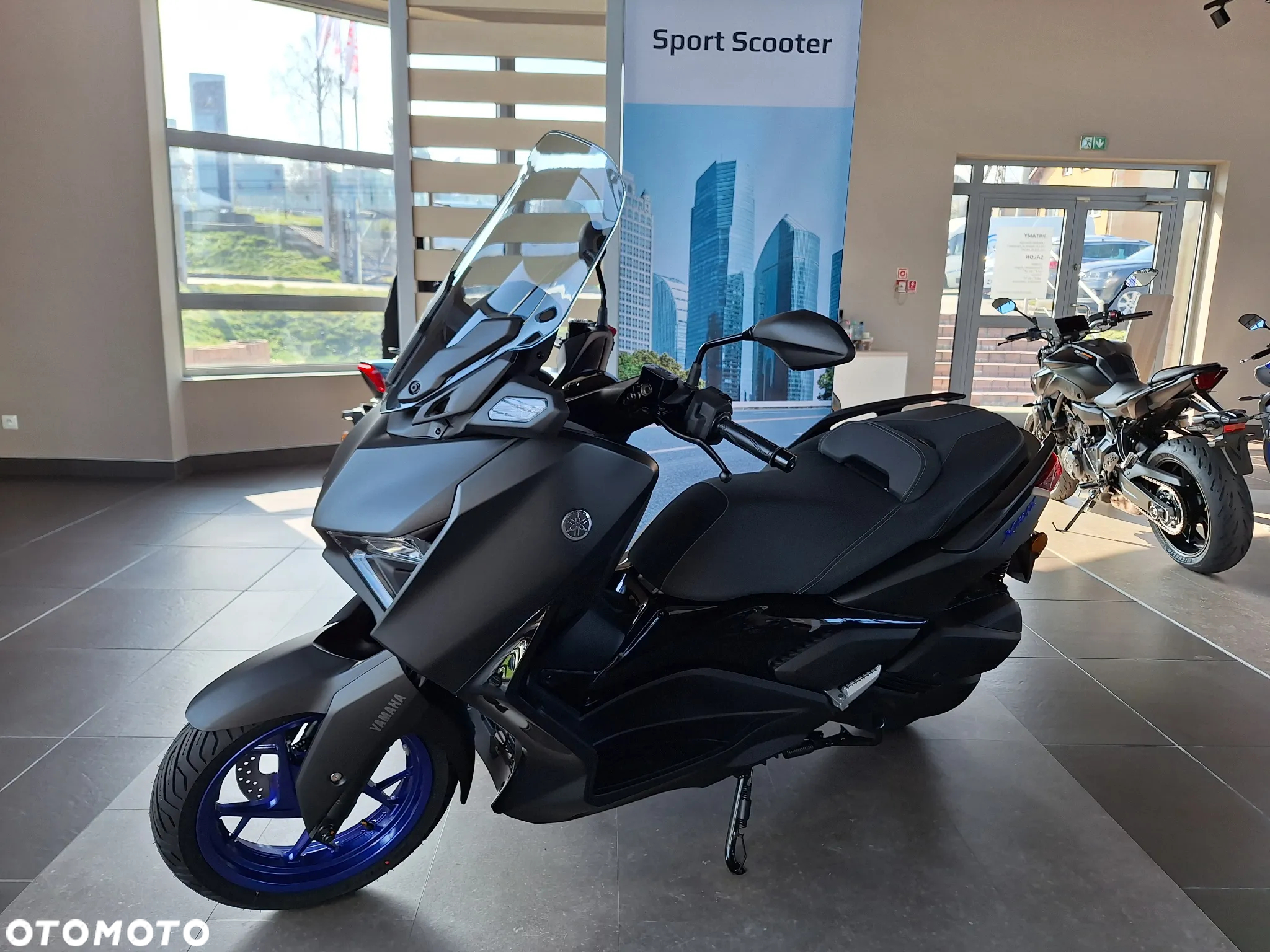 Yamaha X-max - 8