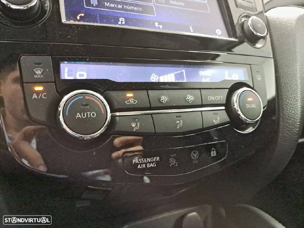 Nissan Qashqai 1.5 dCi N-Connecta - 22