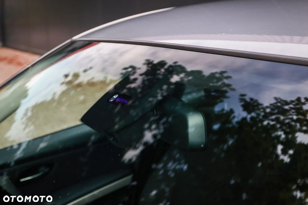 BMW Seria 3 320d DPF - 10