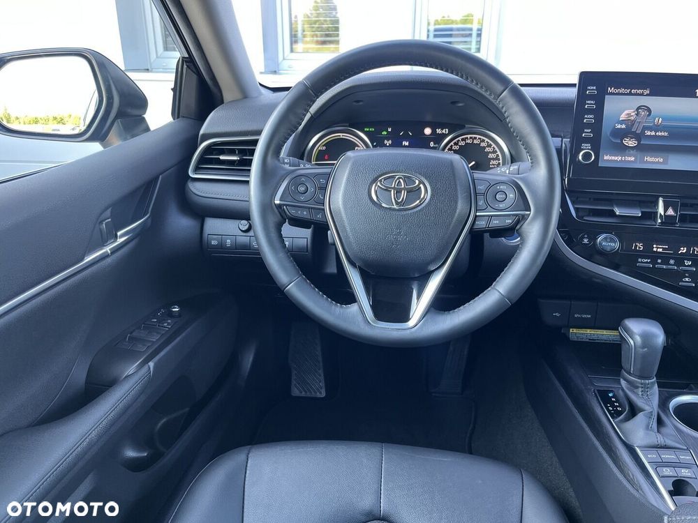 Toyota Camry 2.5 Hybrid Executive CVT - 14