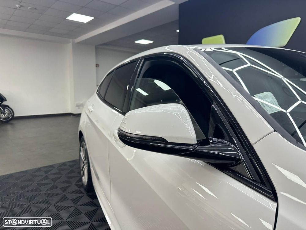 BMW 116 d Pack 50 anos M Auto - 10