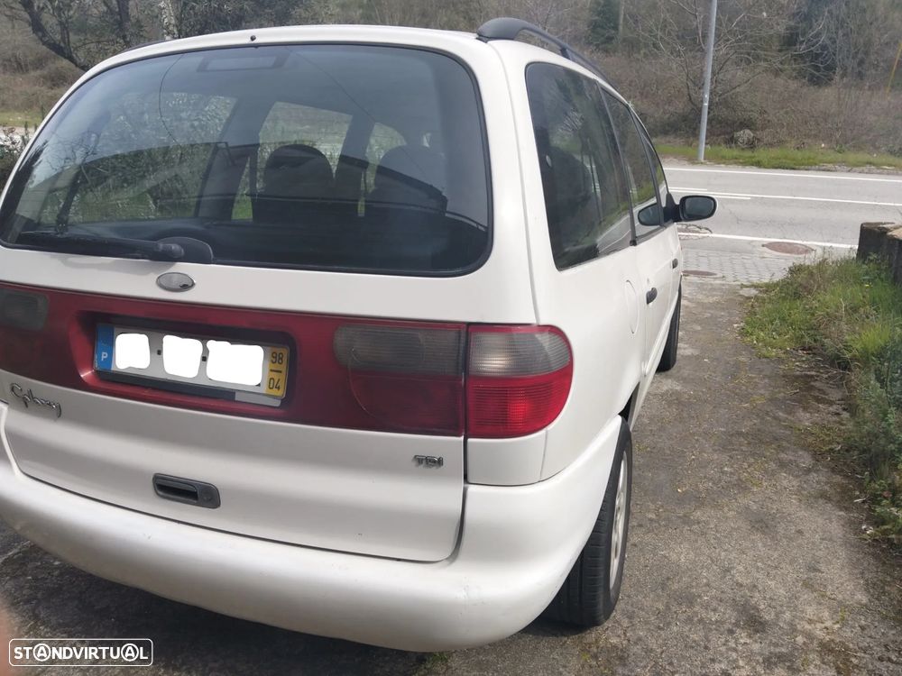 Ford Galaxy - 19