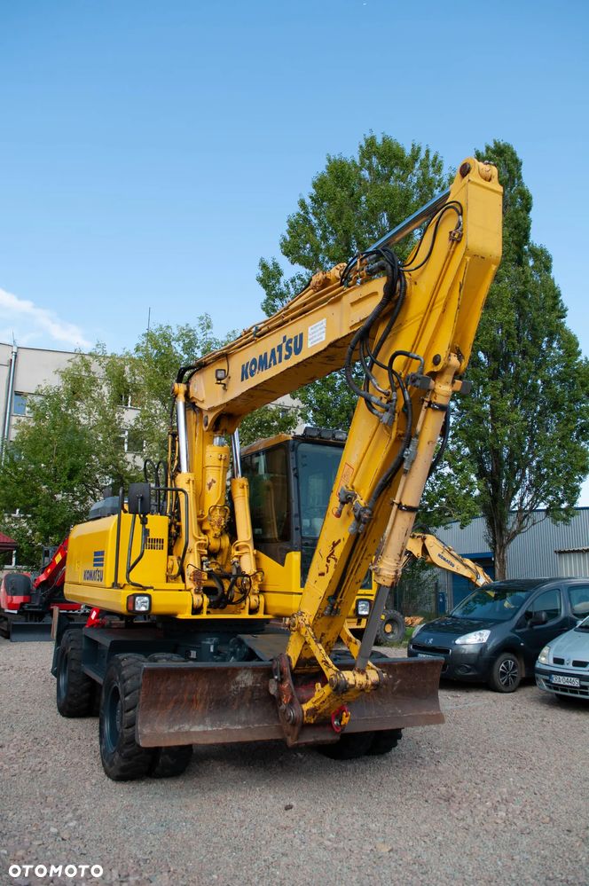 Komatsu PW 220 - 7E0 - 5