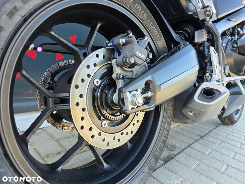 Honda CBR - 33