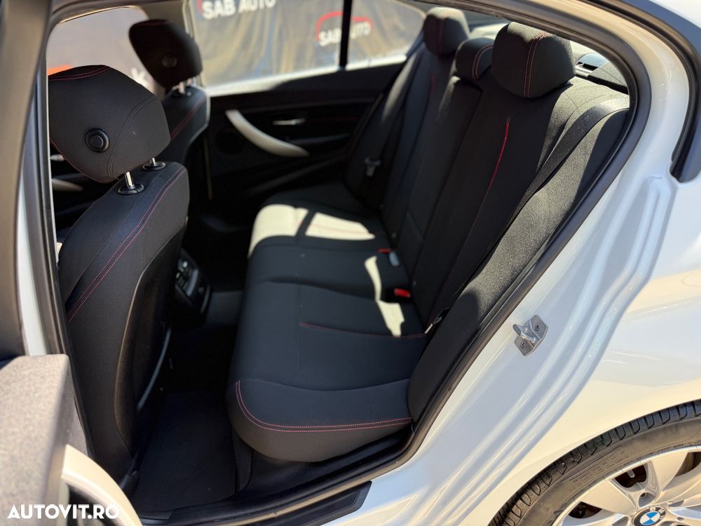 BMW Seria 3 318d Blue Performance Sport Line - 14