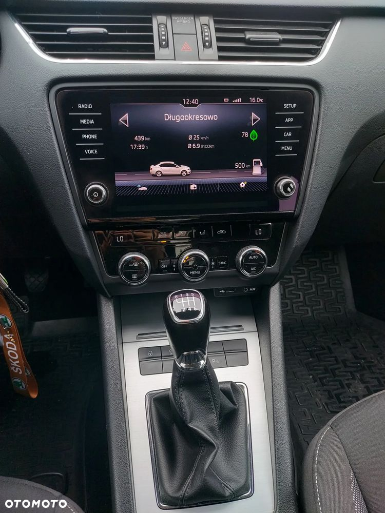 Skoda Octavia 1.4 TSI Ambition - 8