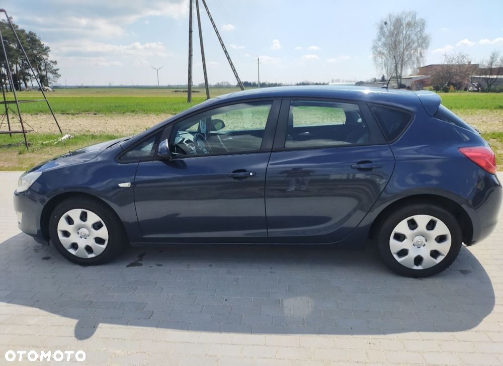 Opel Astra 1.7 CDTI - 4