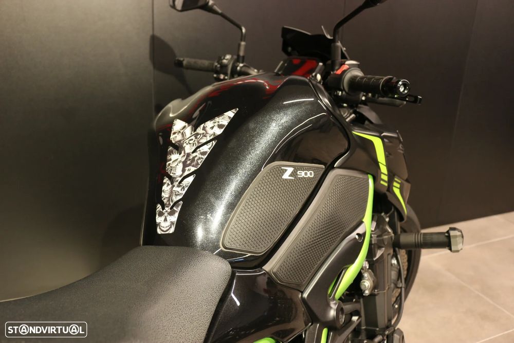 Kawasaki Z 900 - 11