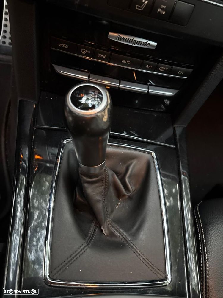 Mercedes-Benz E 250 CDi Avantgarde BlueEfficiency - 34