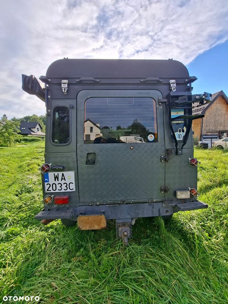 Land Rover Defender - 4
