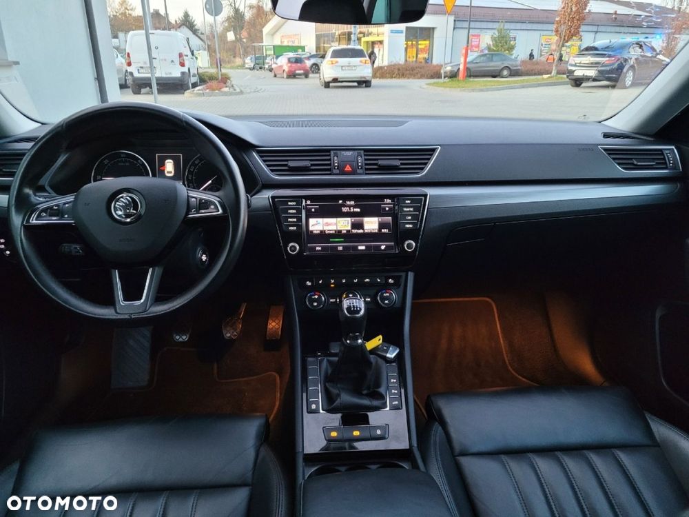 Skoda Superb 2.0 TDI Style - 21