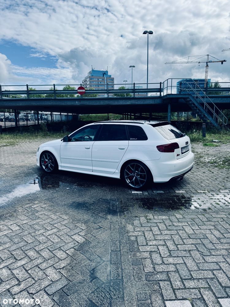 Audi S3 2009 photo 2