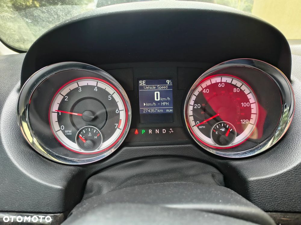 Dodge Grand Caravan - 6