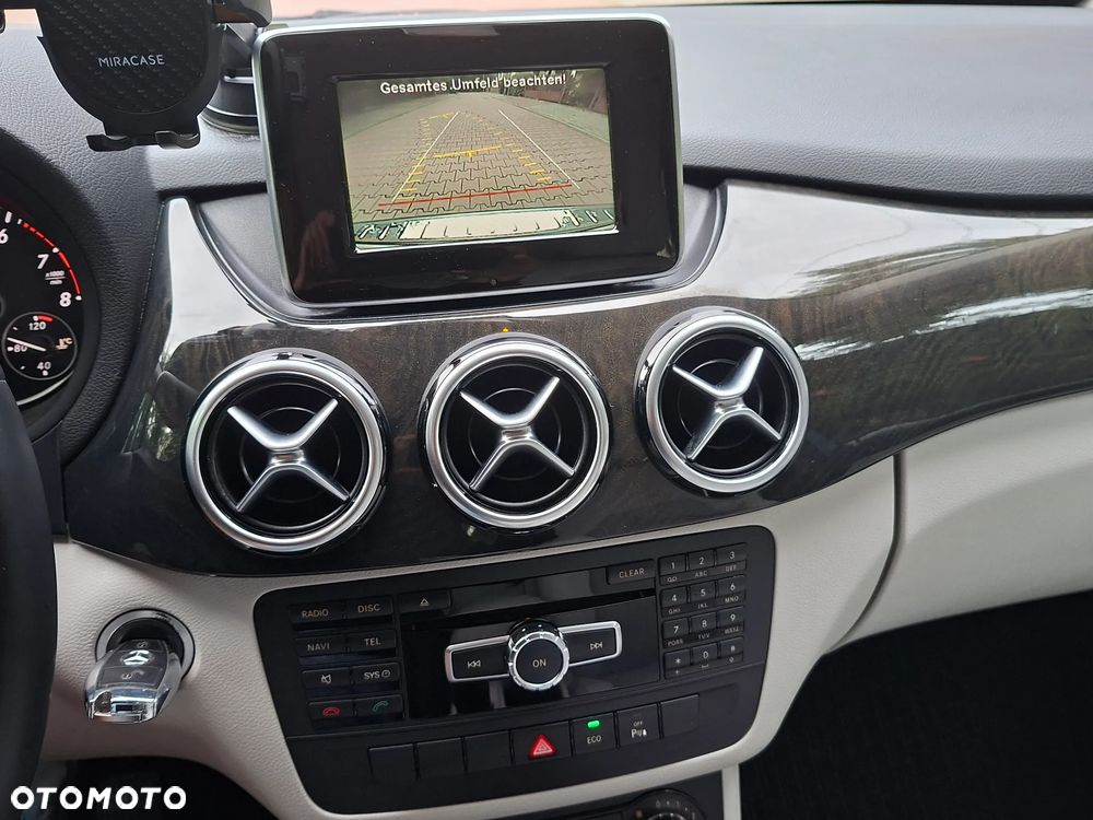 Mercedes-Benz Klasa B 180 Style - 32