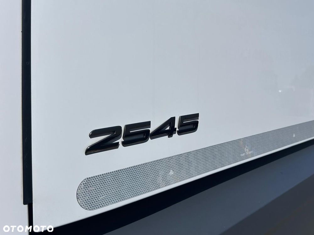 Mercedes-Benz Actros - 20