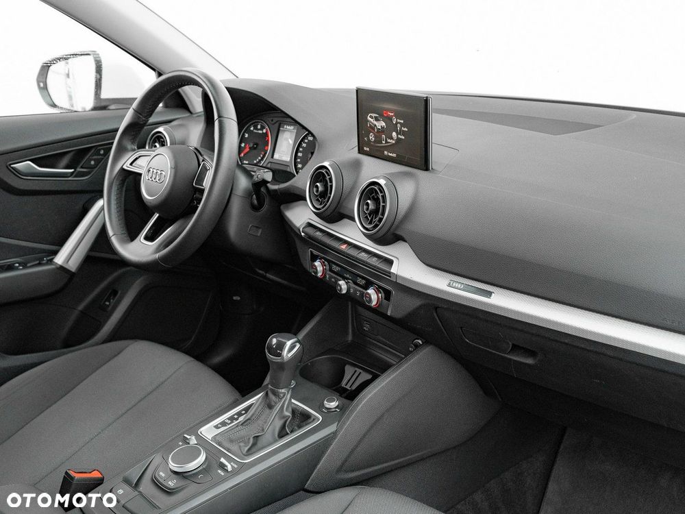 Audi Q2 35 TFSI S tronic - 33