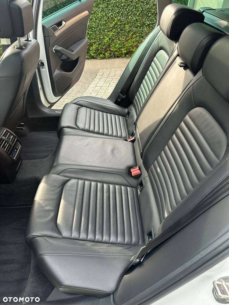 Volkswagen Passat - 9