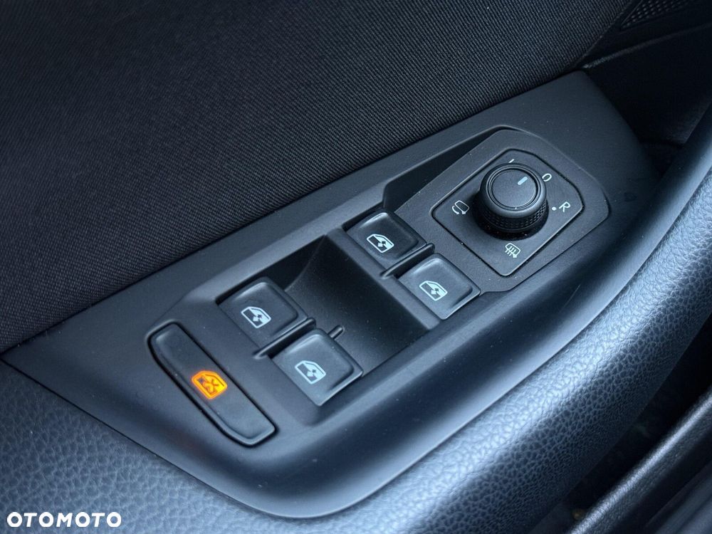 Volkswagen Passat Variant 1.5 TSI EVO Business DSG - 23
