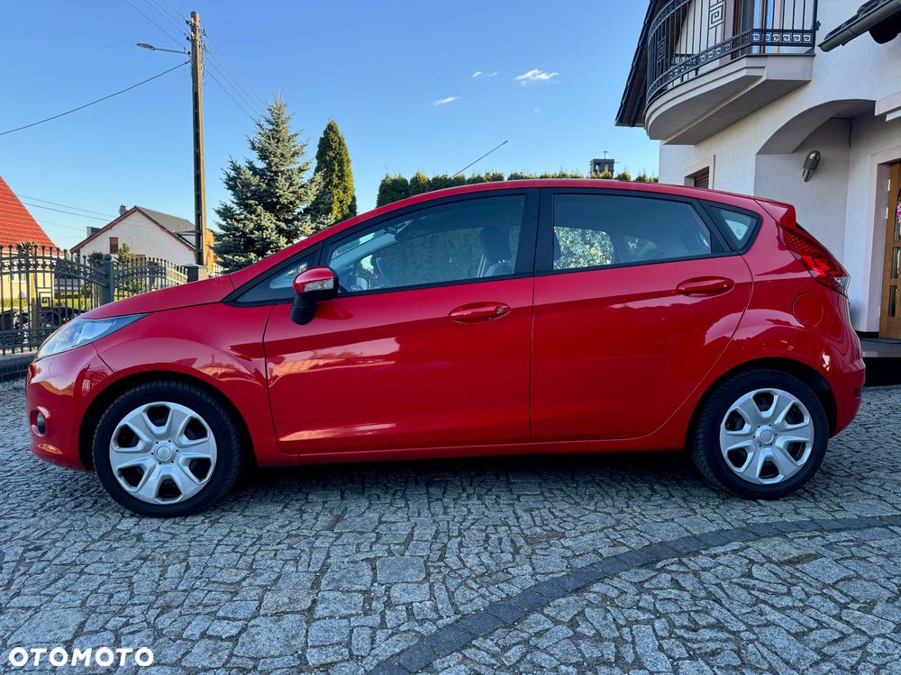 Ford Fiesta 1.25 Celebration - 8