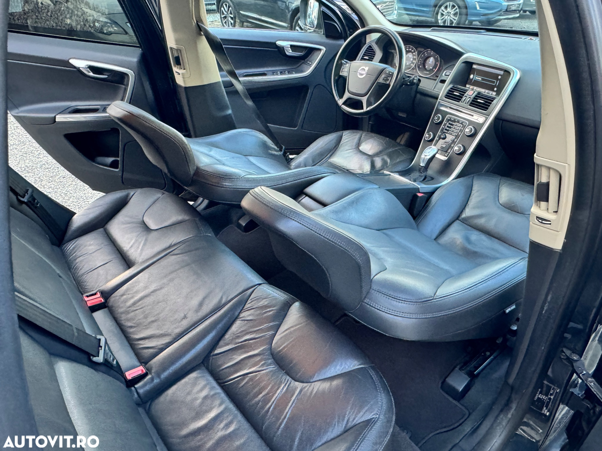 Volvo XC 60 2.4D AWD Aut. Summum - 29