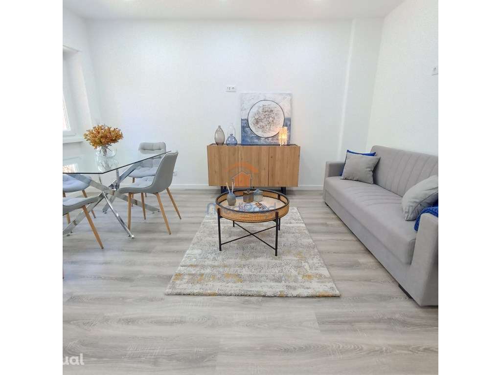 Apartamento T2 Totalmente Remodelado c/ Arrecadação de 27 m2 | Cent... - Grande imagem: 4/11