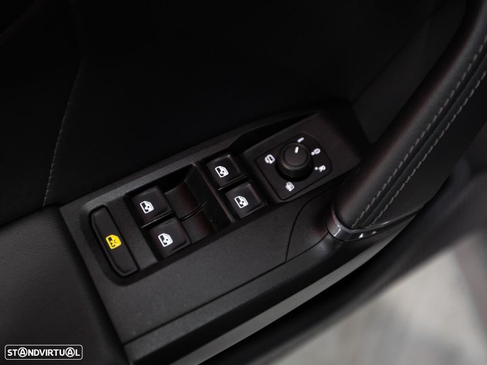 Cupra Formentor 1.4 e-Hybrid Plus DSG - 15