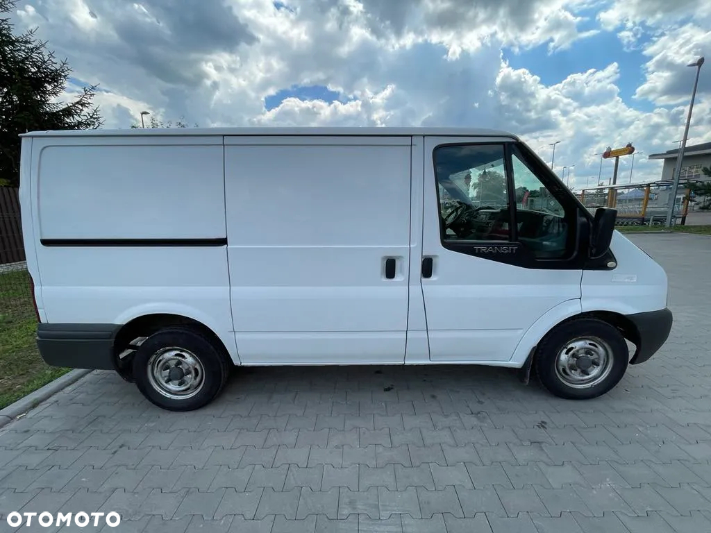 Ford TRANZIT - 3