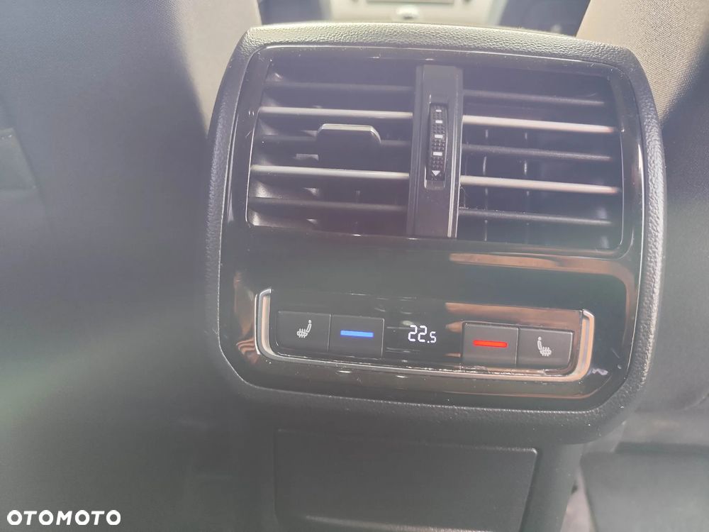 Volkswagen Passat 2.0 TDI (BlueMotion Technology) Comfortline - 11
