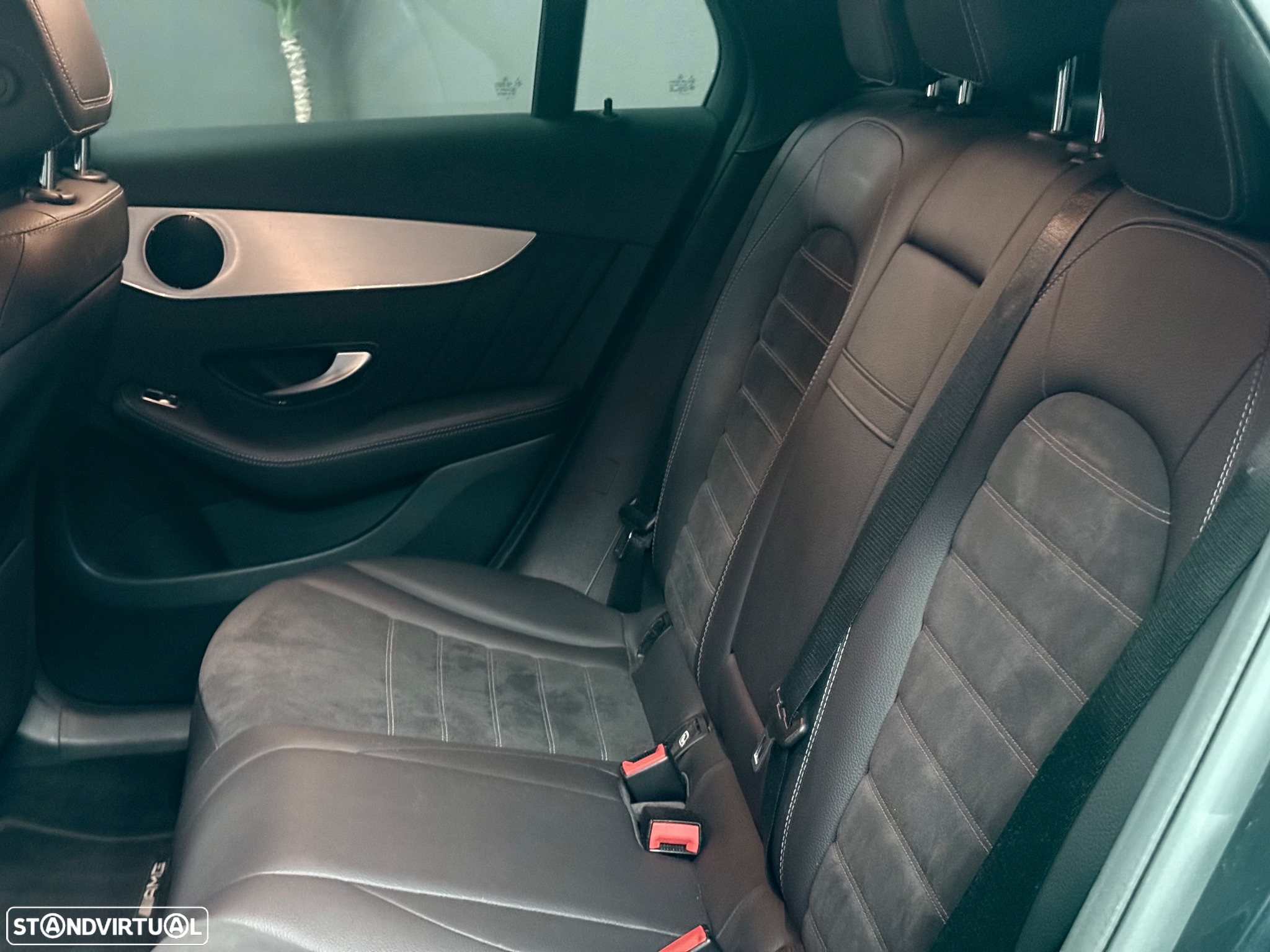 Mercedes-Benz GLC 300 Coupe de 4Matic 9G-TRONIC Edition AMG Line - 22