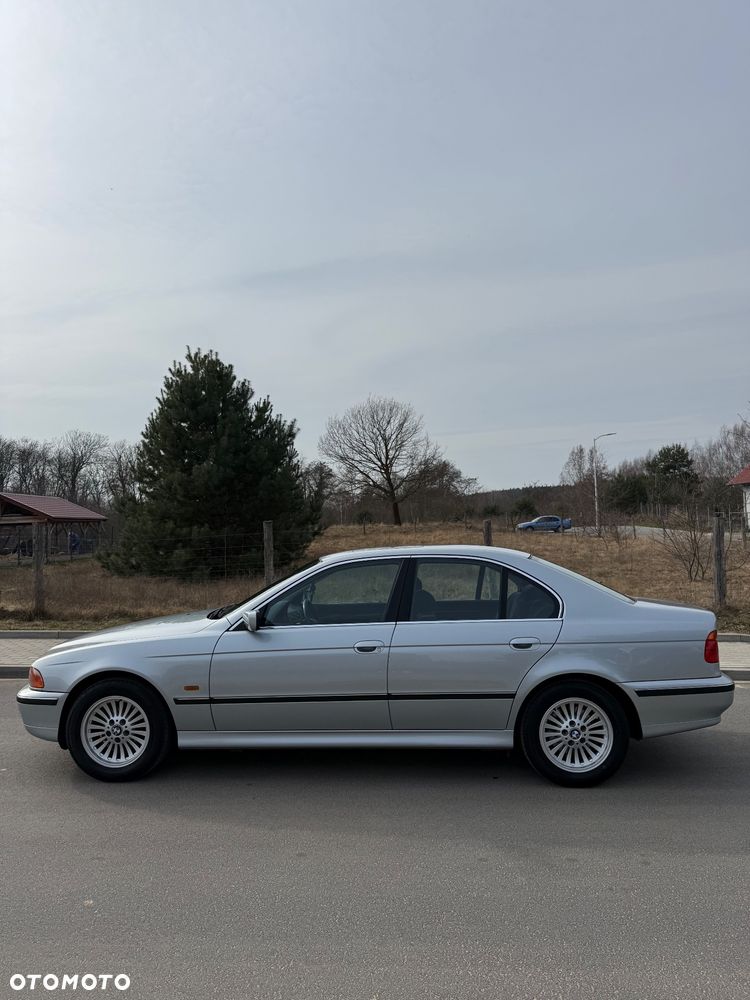 BMW Seria 5 - 1