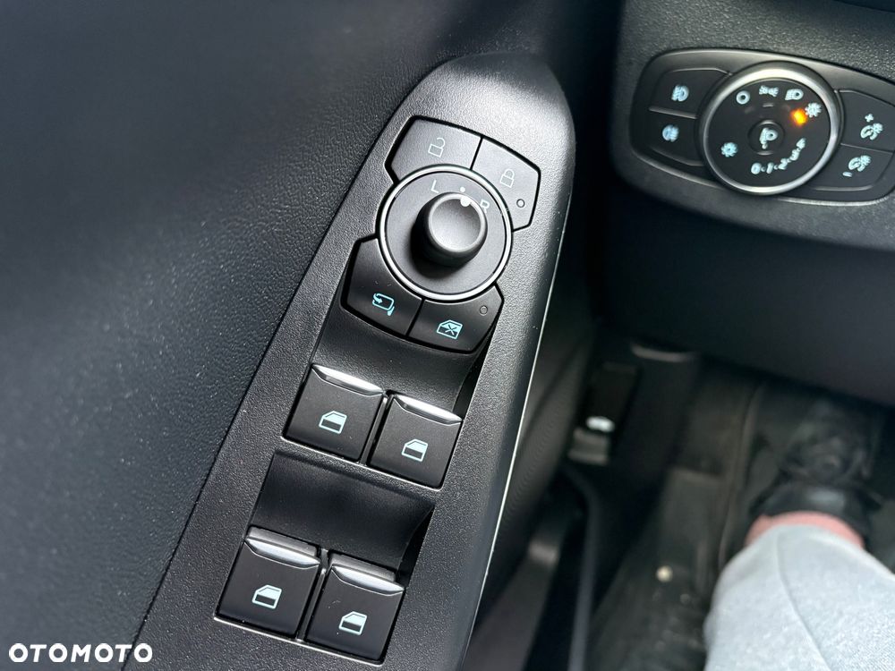 Ford Puma 1.0 EcoBoost mHEV ST-Line X Gold DCT - 24