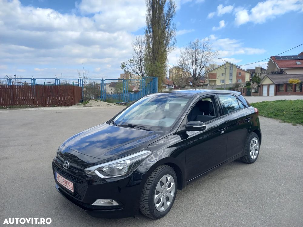 Hyundai i20 1.1 CRDi - 17