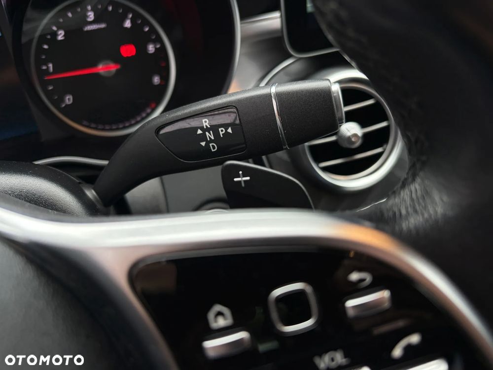 Mercedes-Benz Klasa C 220 d 9G-TRONIC - 25