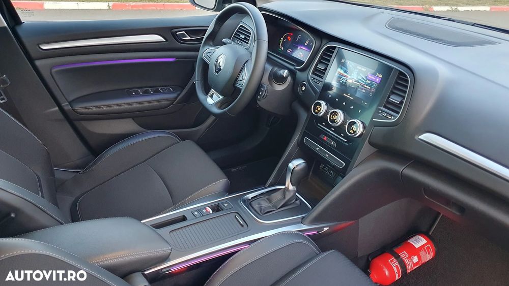 Renault Megane BLUE dCi 115 EDC INTENS - 6