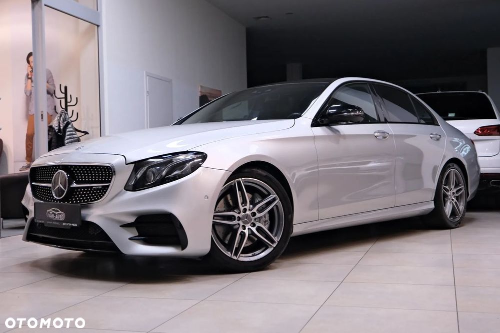 Mercedes-Benz Klasa E 43 AMG 4Matic 9G-TRONIC - 15