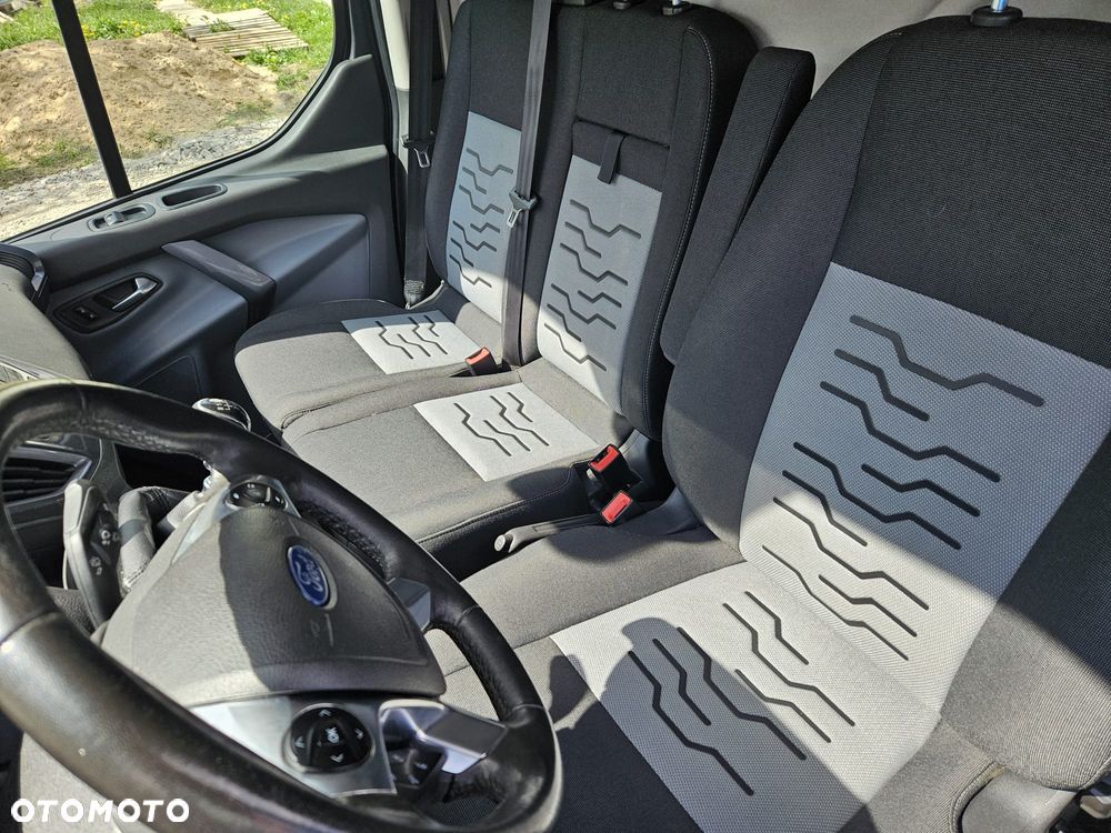 Ford Transit Custom - 13