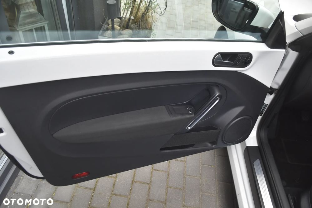 Volkswagen Beetle 1.6 TDI iBeetle Design - 18