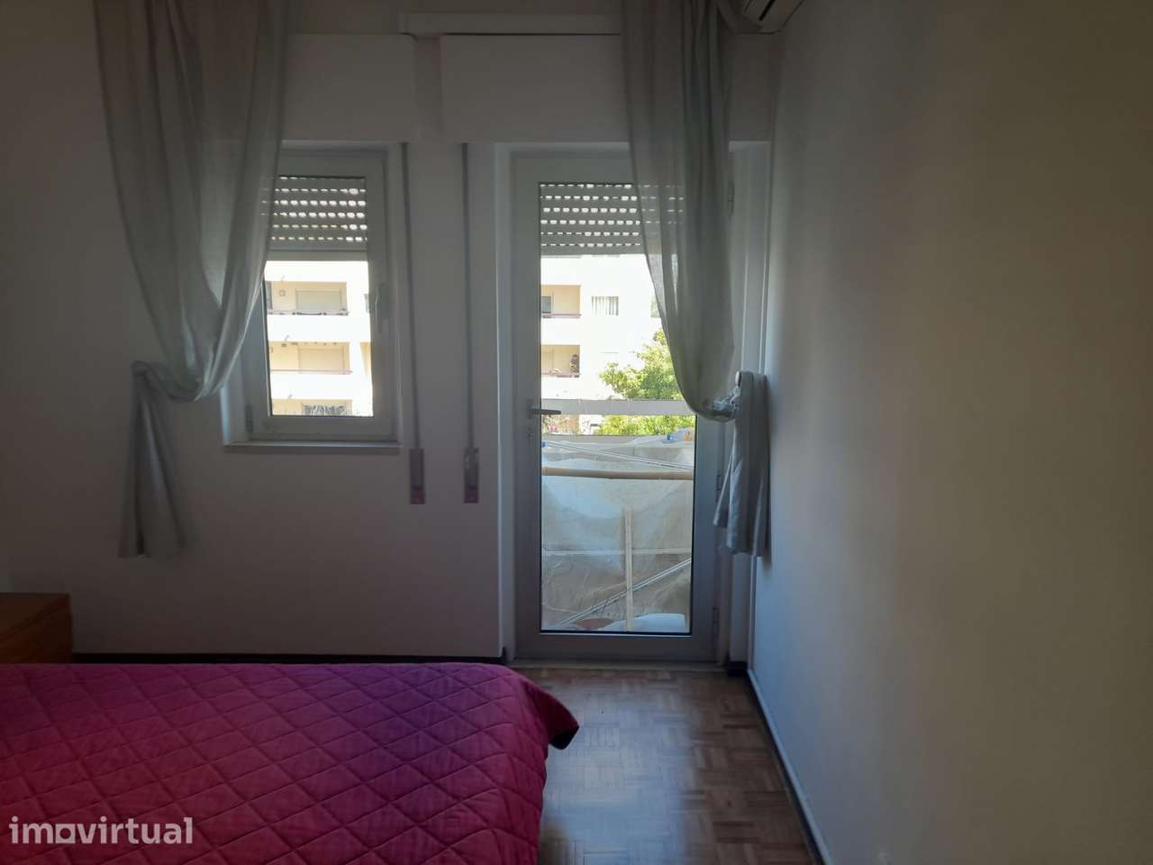 Apartamento T2, localizado em zona central de Faro - Grande imagem: 5/19