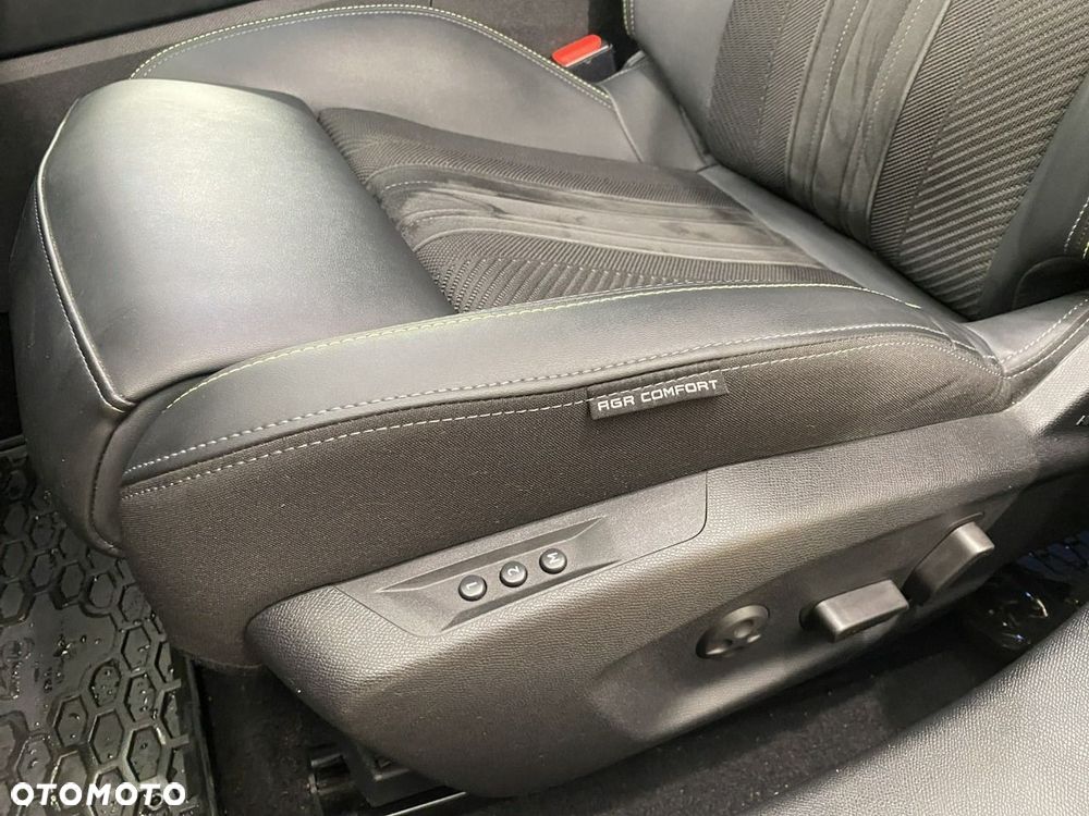 Peugeot 308 1.2 PureTech GT Pack S&S EAT8 - 18