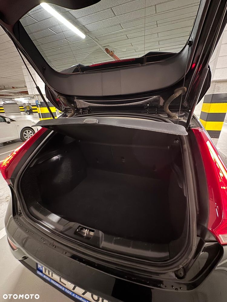 Volvo V40 D2 Drive-E SCR Momentum - 9