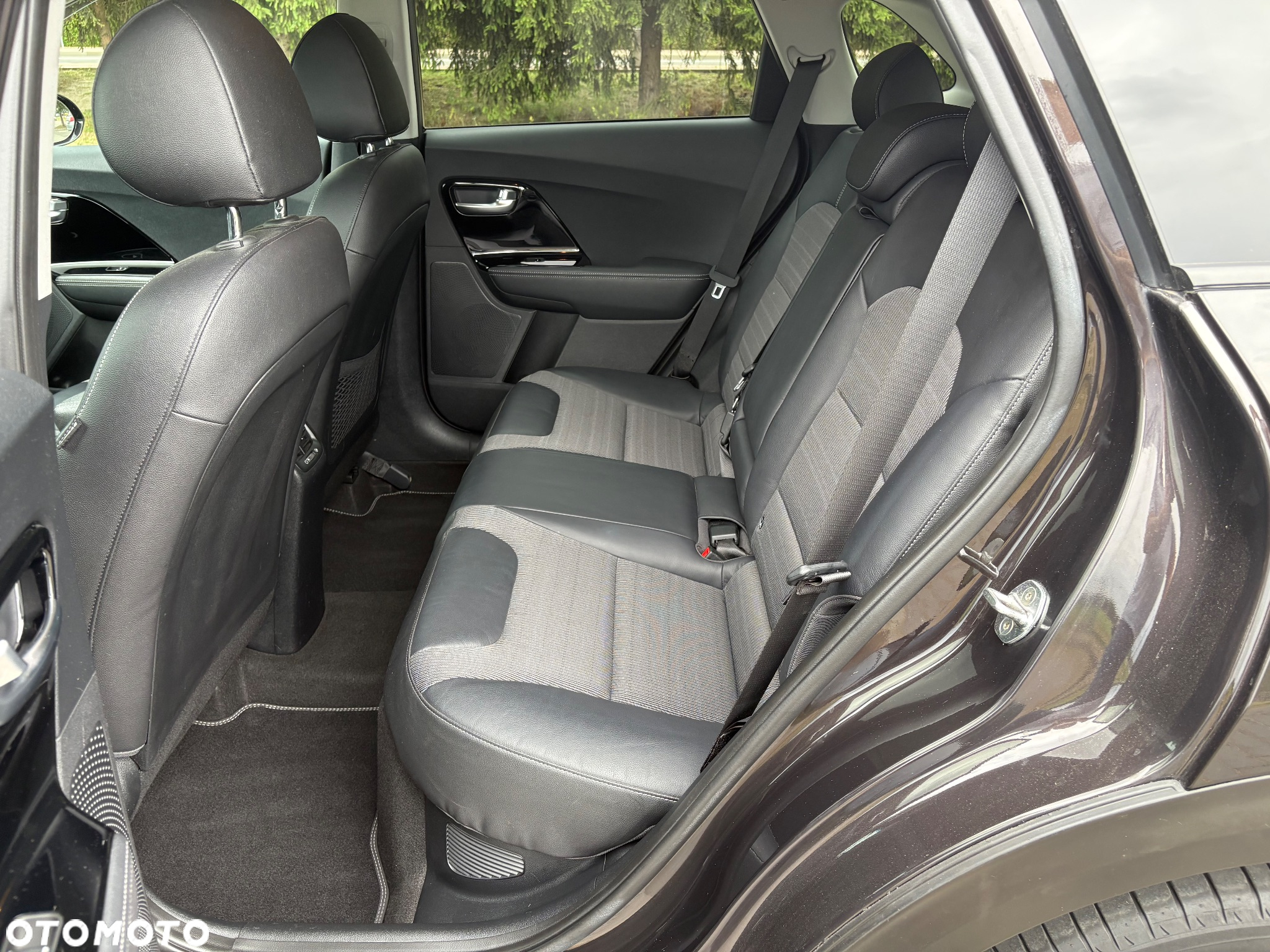 Kia Niro 1.6 GDI 2WD Edition 7 - 18
