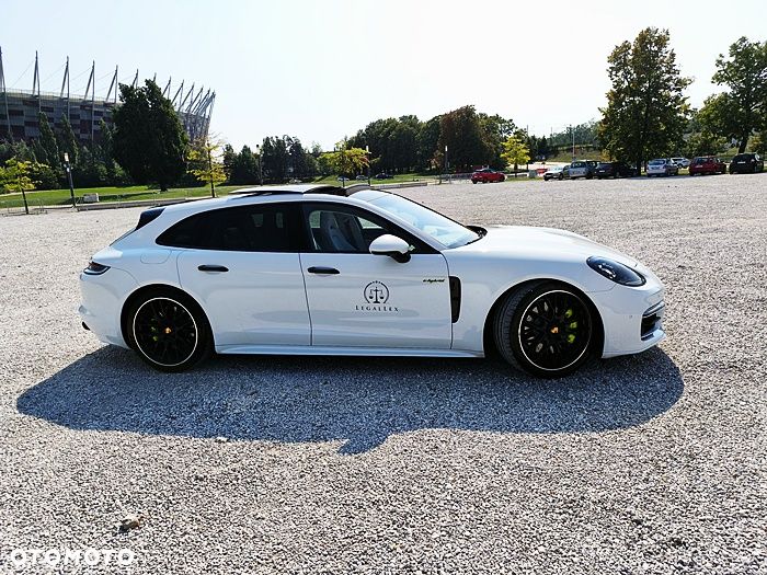 Porsche Panamera 4 E-Hybrid - 15